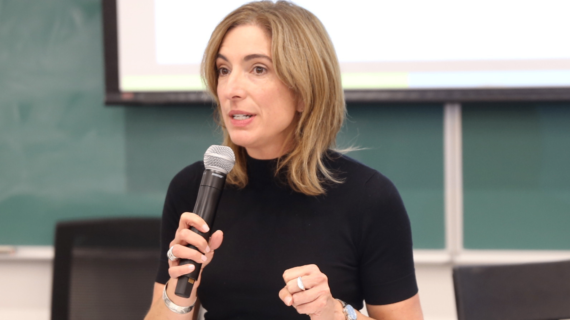 Dr. Claire Kendall speaks to Innovation Sprint participants at the event kickoff