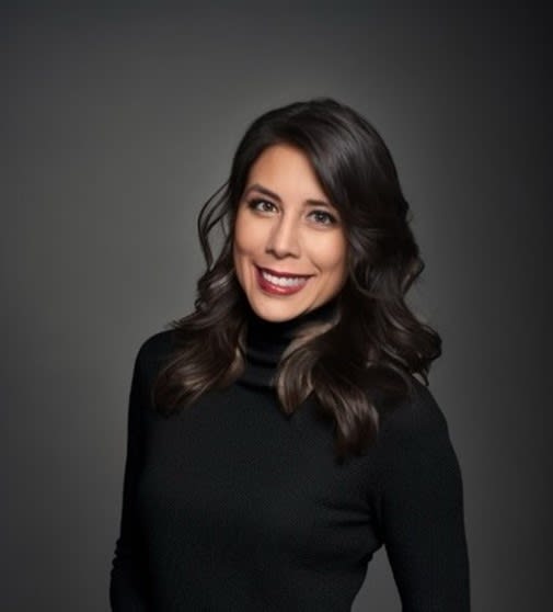 Headshot of Telfer Executive MBA alumna, Celina Flores
