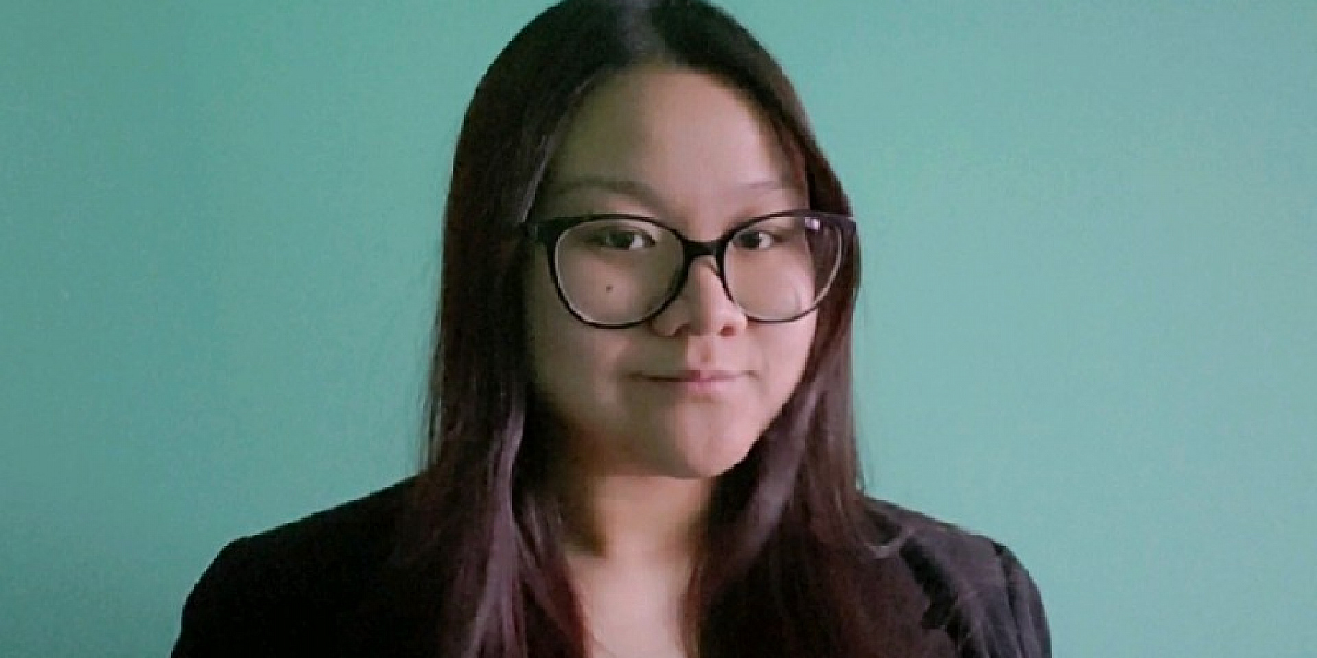 Headshot of Shirley.