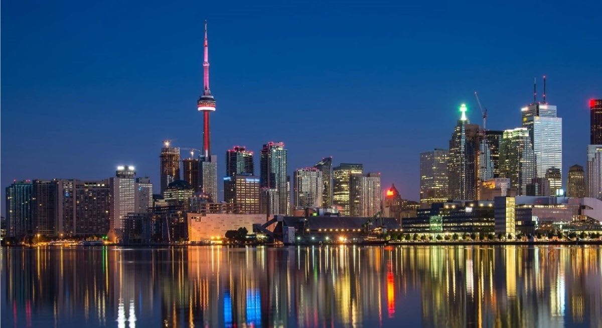 Toronto, Ontario skyline at night